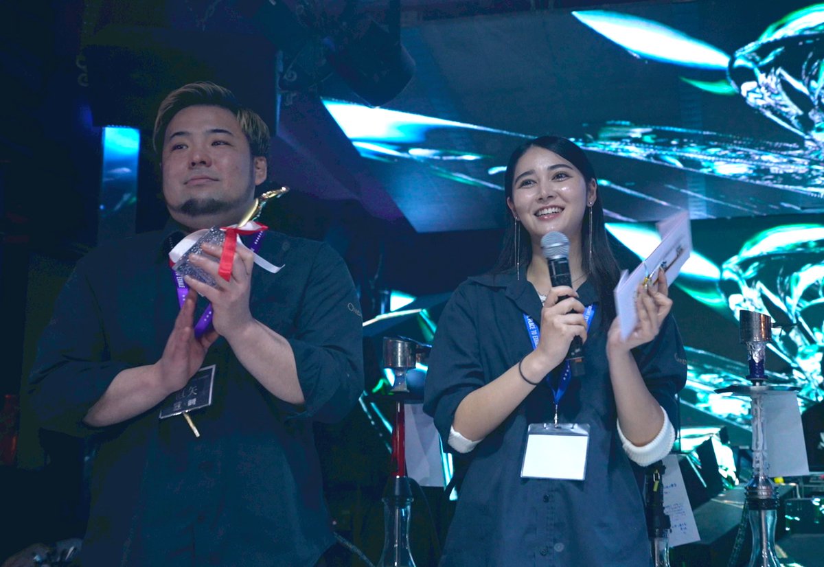 全身が悲鳴をあげ1日なにも出来なかったです。シーシャバトルをテーマにした興行はこの先の未来を明るく照らすと信じているし何より面白い。県外の大御所審査員の方々に絶賛して頂けた事、それに日本のシーシャは広く深い。審査員みんな出場したいって心を踊らせてる。すごい。姿勢が違う。最高だろ🤔