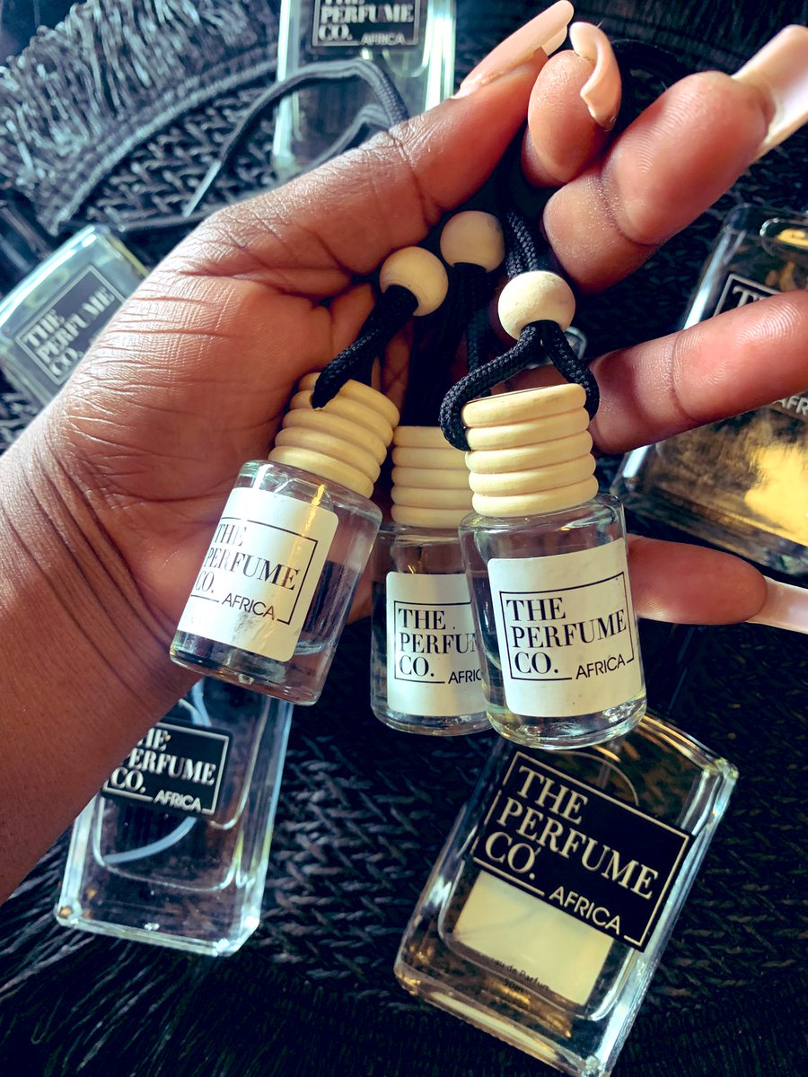 BongsMahlangu_'s tweet image. Hi boMzala 

I’m selling:
•Car Diffusers – R60 each 
•30ML Perfumes – R120 each
•50ML Perfumes – R200 each

Smell good every day without breaking the bank 😉

If you’re interested in joining the business feel free to DM me for more details.
#ThePerfumeCoAfrica