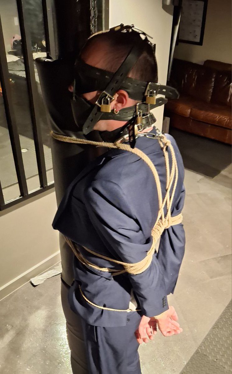 Note to self: check the plate of your rideshare driver before ending up tied in his dungeon 😈