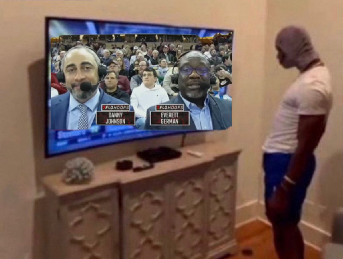 ChucktownHoops's tweet photo. We made it everybody. Go Cougs. https://t.co/pKldQh2xBq