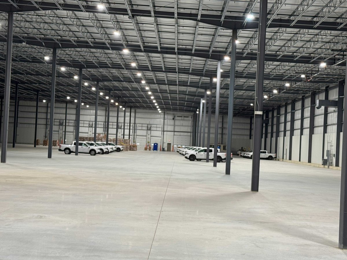 These Mavericks are getting ready to head out to support a gas company with meter work.

PTR’s compact pickups can be upfit with tonneau covers, truck caps, lighting, and more to meet your project needs.

rentptr.com/fleet-rentals/…

#maverick #compactpickup #midsizepickup #rentptr