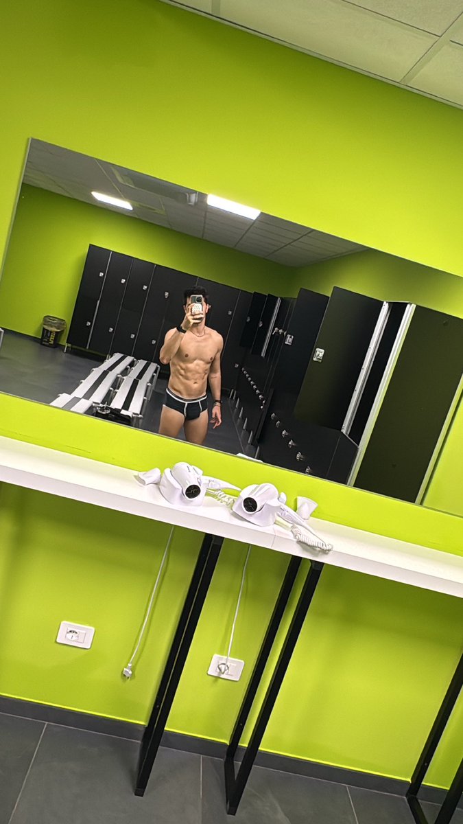 badboymat222's tweet image. Buon lunedì ☀️