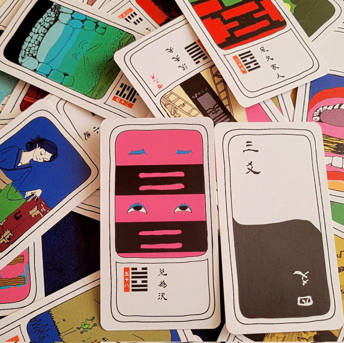 #易占TAROT 希微 3rd edition 
ご注文をありがとうございます。明日発送予定ですのでもうしばらくお待ち下さい🙏✨️
#タロット #イーチン #易占
#cartomancy #divination 
#IChing #tarot #card #art