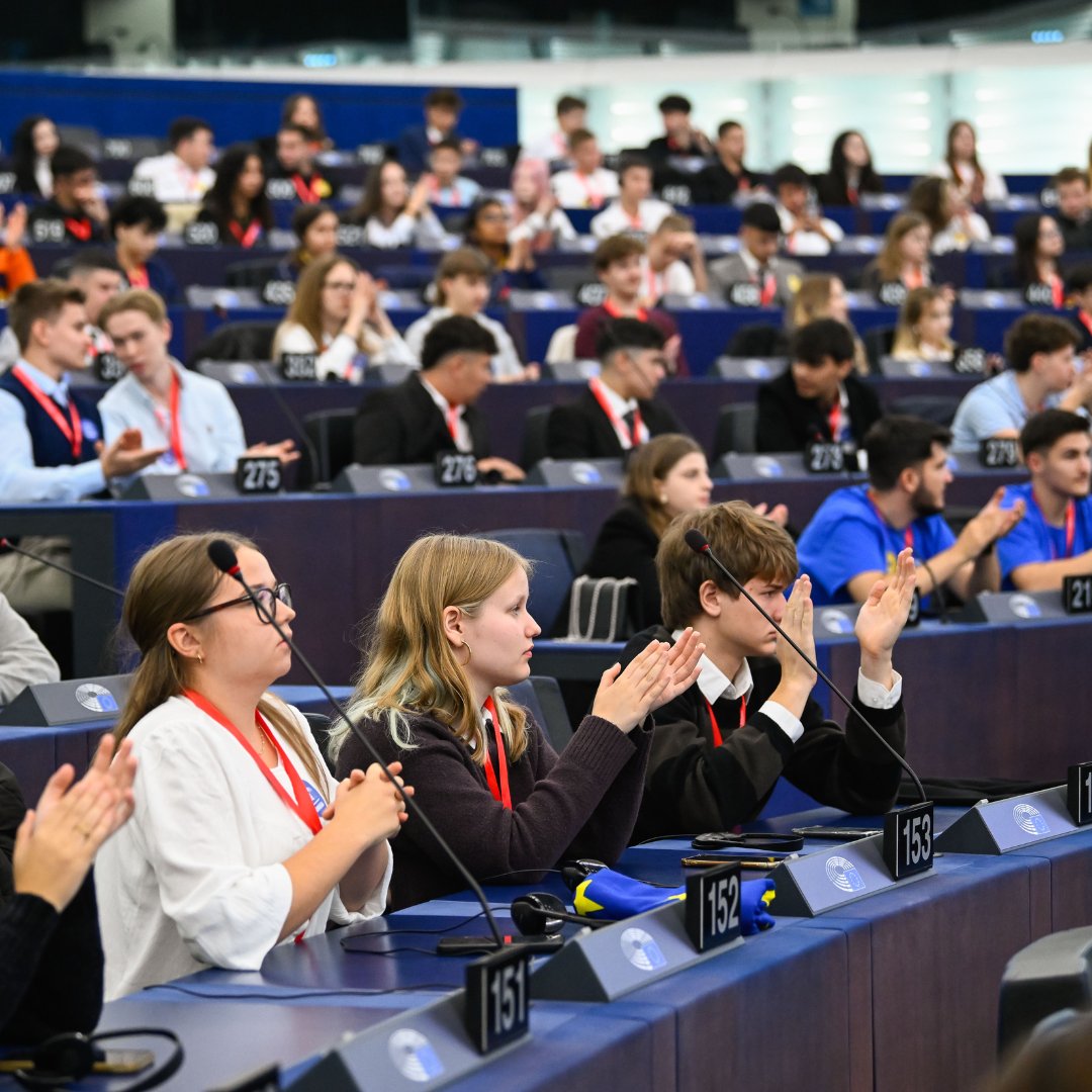 📢 VODIMO DVIJE SREDNJE ŠKOLE U STRASBOURG 📢

Otvoren je online video-natječaj za sve srednje škole iz Hrvatske "Euroscola: EU u mojoj lokalnoj zajednici". Prijave traju do 17. studenog 2025.

Saznajte više:
👇
link.europa.eu/TvgwYQ