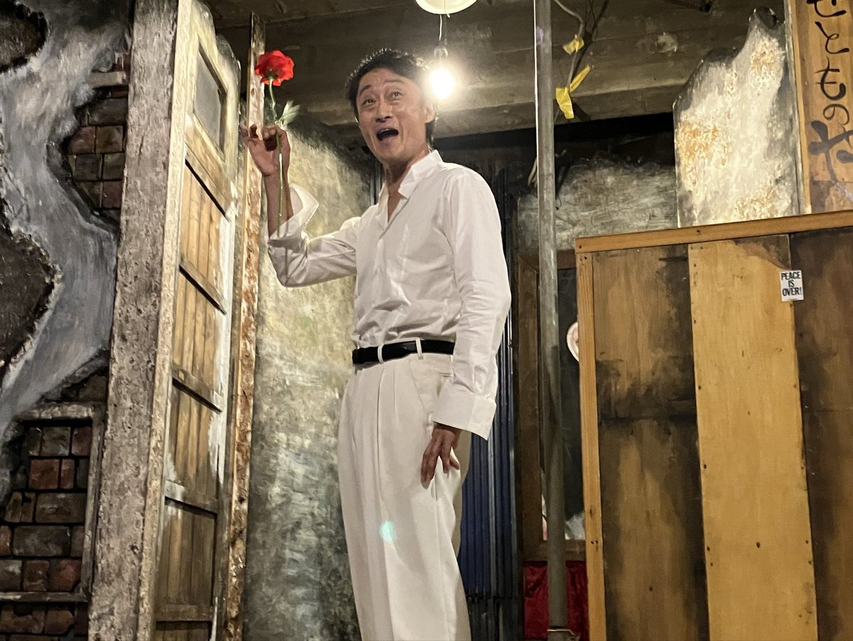 azutanii's tweet photo. 昨日、BENTEN 2 Art Night 行ってきた✨
「恋と蒲団」＆「唄い読む唐十郎の言葉」の上演を見てきた😆
間近で体感できて感激😭✨
唐組の世界観を凝縮した、グッと引き込まれる素晴らしいお芝居だった🥰✨
朗読劇も、福本さんの澄んだ歌声と佐藤さんのチェロの音色が綺麗だったなぁ✨

#唐組 #BENTEN2 https://t.co/hvtCJqevUV