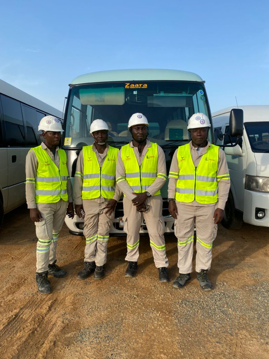 Visionll_2009's tweet image. 🚐💪 Our drivers on-site ensuring safe, timely, and reliable field operations!
Proud of our team’s dedication to excellence, safety, and professionalism in every journey.
#VisionLogistics #FieldOperations #SafetyFirst #TeamWork