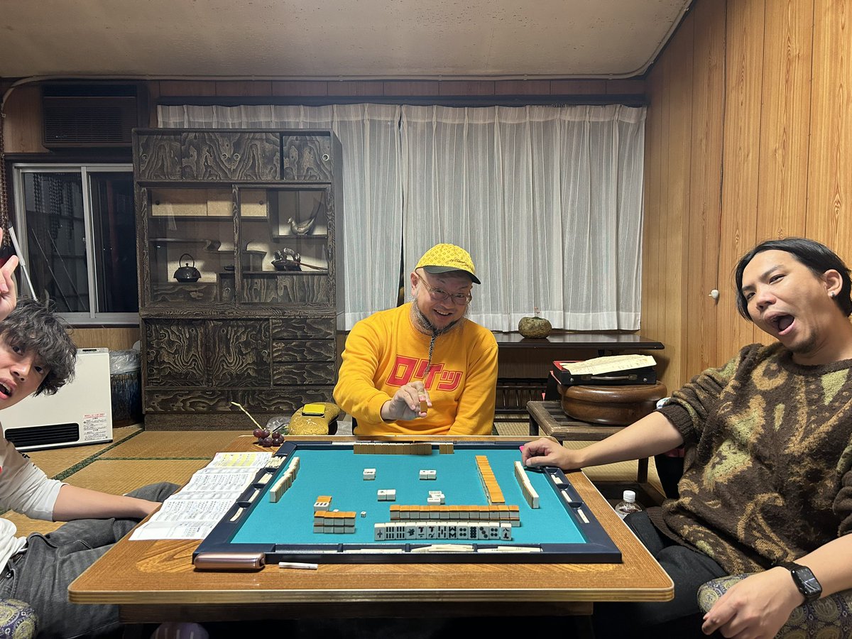 あぜがみジャンボリー！
二人目のジャイアンでベースサポート！
ずっと行きたかったイベントに参加できてまじ幸せでした🥰

Yocoさん本当にお疲れ様です！
心の友の皆様にもまた再会できてよかったぁ！

今帰ってるのですがジャイアンの遠征楽しすぎて、心が虚無🫠

またみんなに会えますように🫶