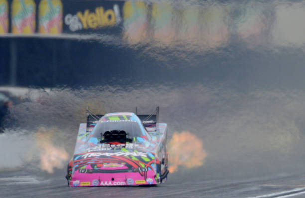 ACCUSmayor's tweet photo. NHRA Funny Car driver Courtney Force runs a 3.995 at 322.65 mph during the third round of pro qualifying February 7, 2015 at the 55th annual NHRA WinterNationals in Pomona. @courtneyforce @PomonaDragstrip @NHRA https://t.co/LjjBseABTo