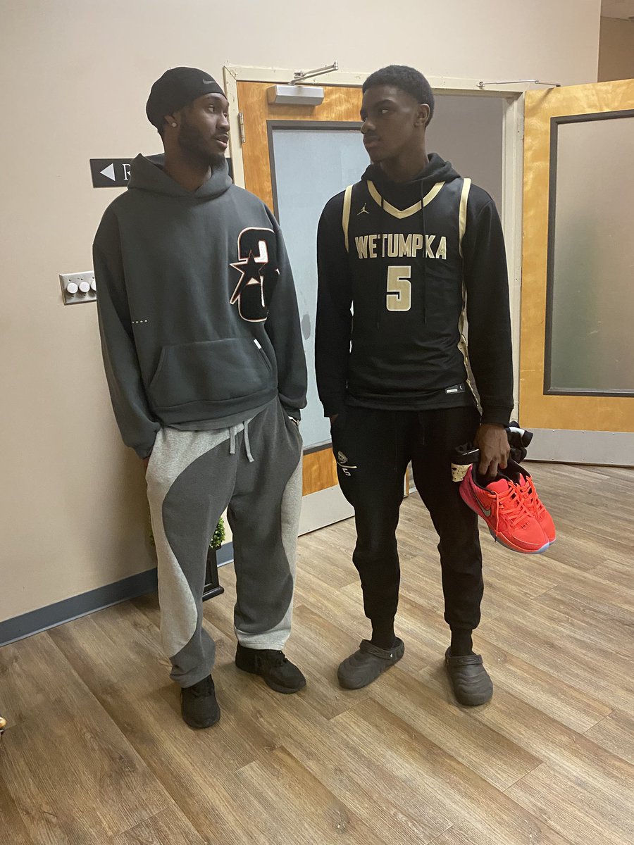 KalebBallard28's tweet image. Thank you to Coach Jeff Johnson for inviting me to The Central Region Basketball Media day this past weekend. Thank you WSFA12 for the interview. Wish all The Central Region Basketball teams a good season. 
#preparationperseveranceprevail #TGBTG #KB5 #wetumpkbasketball #We2…