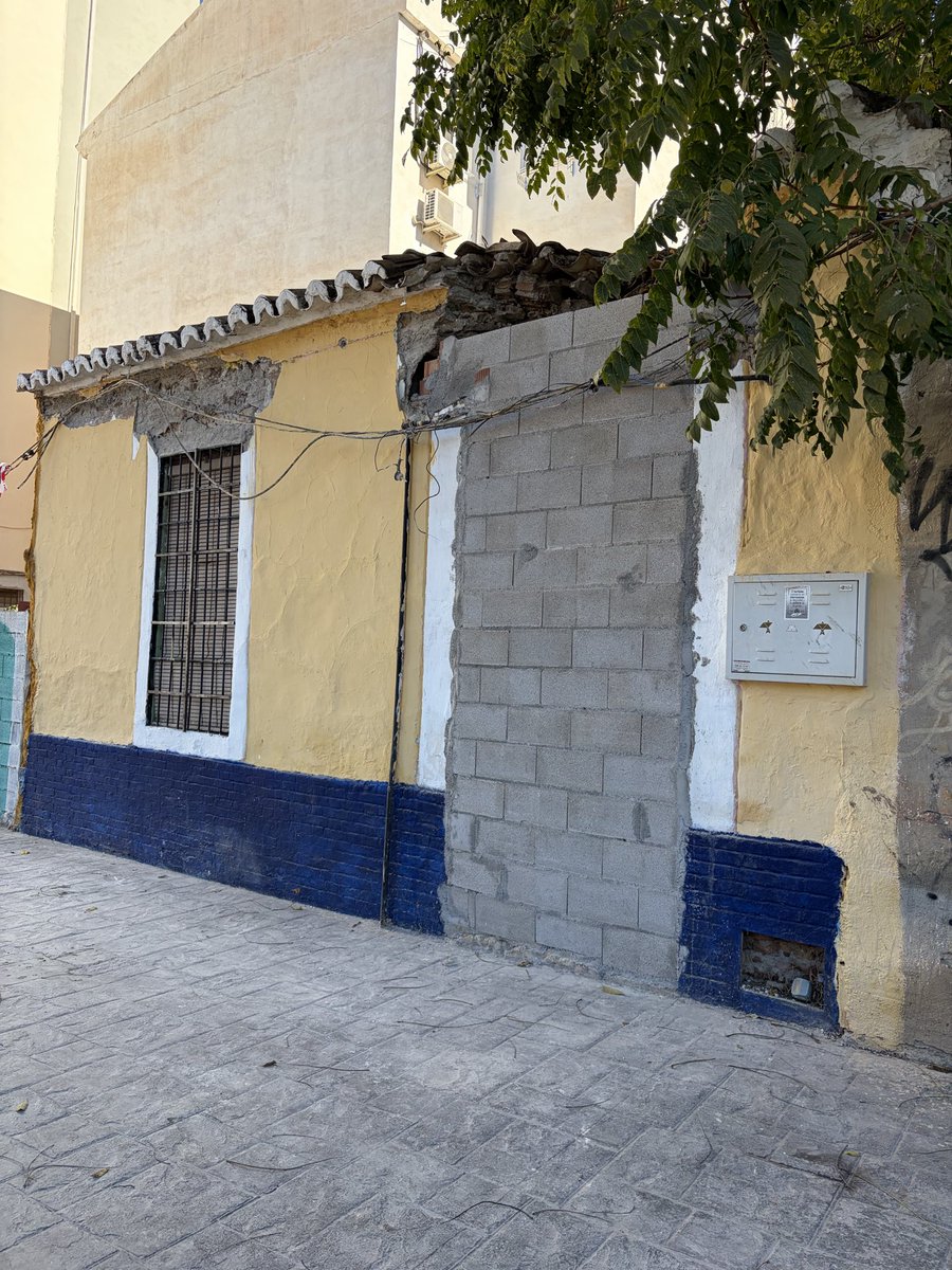 🚧 Recientemente han tapiado la casa mata de c/ Chaves ⤵️