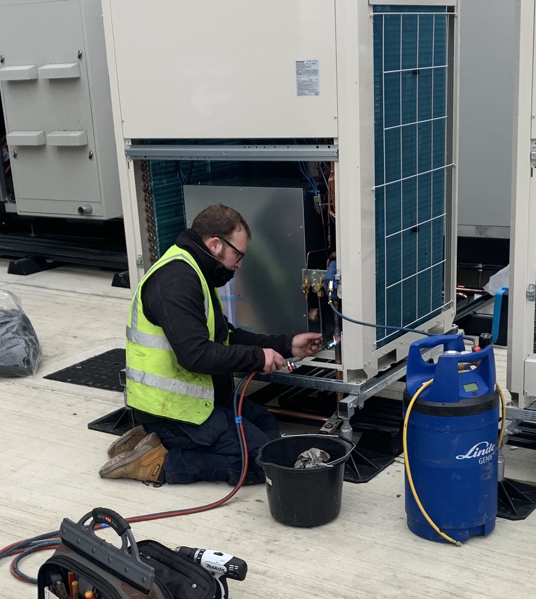 Did you know air conditioning systems with an output of more than 12kW, must undergo a regular 3-yearly inspection? 
A preventative maintenance plan will ensure that your system is safe, legal and will stop you getting a heavy fine. 
loopairconditioning.co.uk/preventative-m…