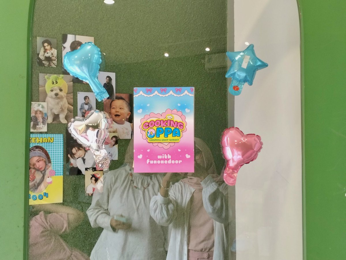 leehanologi's tweet photo. very late post but i had so much fun decorating my cake with leerionz on #CookingOppa ๐ฐ๐๐จ
@funonedoor @appleehans @fairytaleehan https://t.co/QCx8UCor5O