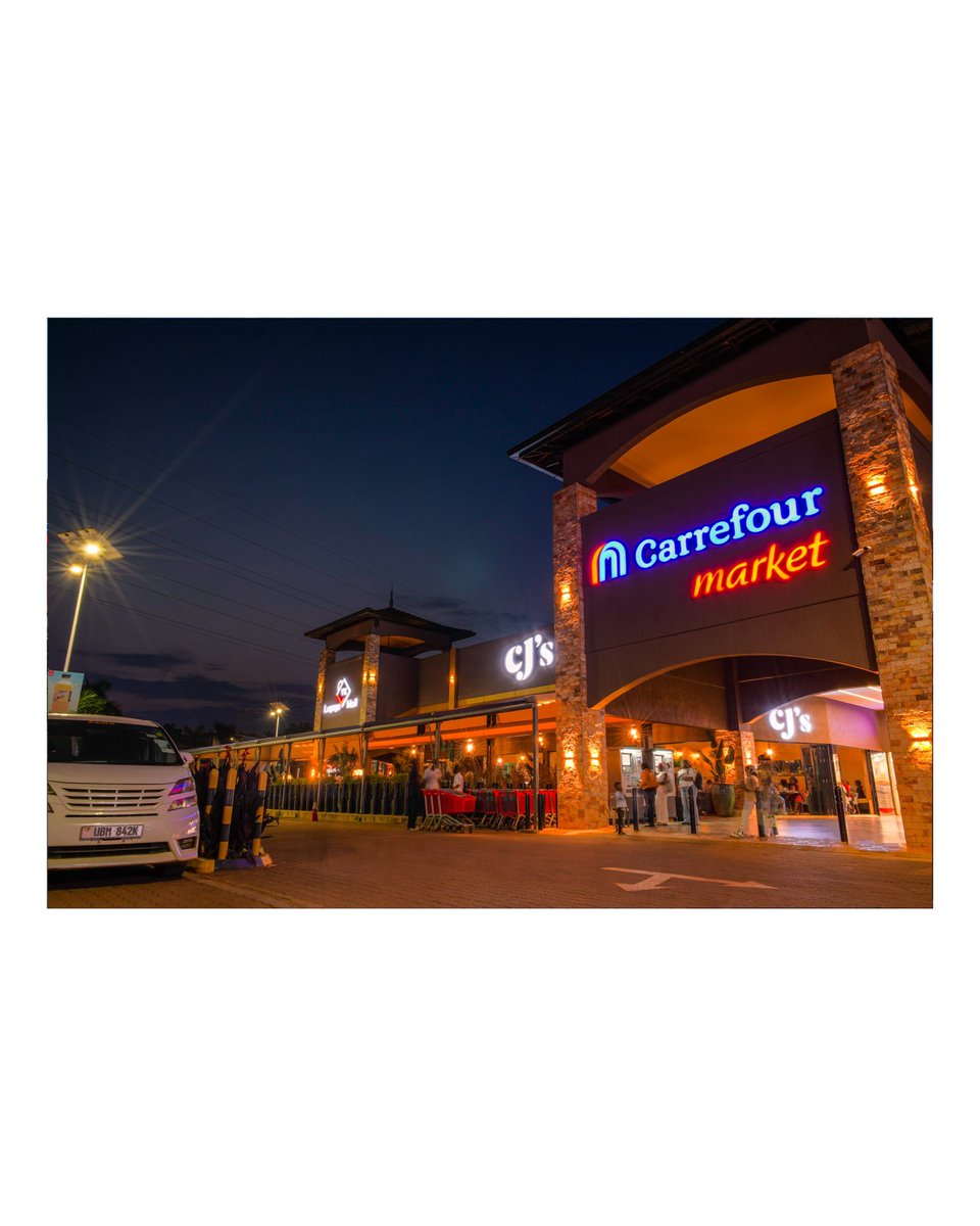 MarvCoded's tweet image. Client: @lugogomallofficial 
Agency: @nit_agency 
Creative reminder: always circle back through your old catalogs. You might find a gem you never shared. Came across this project while scrolling almost forgot how good it was📸