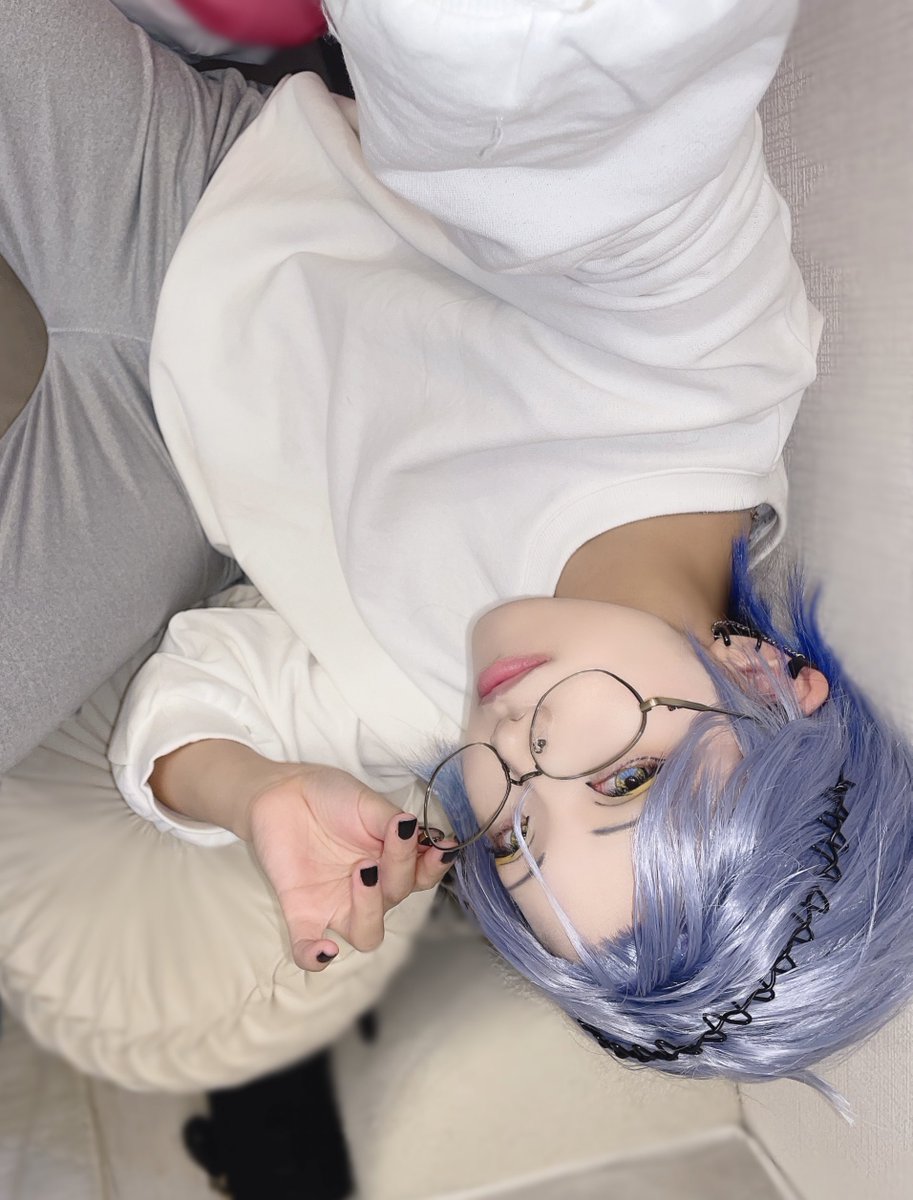 cos
猫さんの誕生日を直接お祝いしてきちゃ🫶
びっくりさせる為だけに2日で仕上げたやつ✌️
外ｶﾒフラッシュ盛れる😎✨️

 #ねこにじオフ会2025