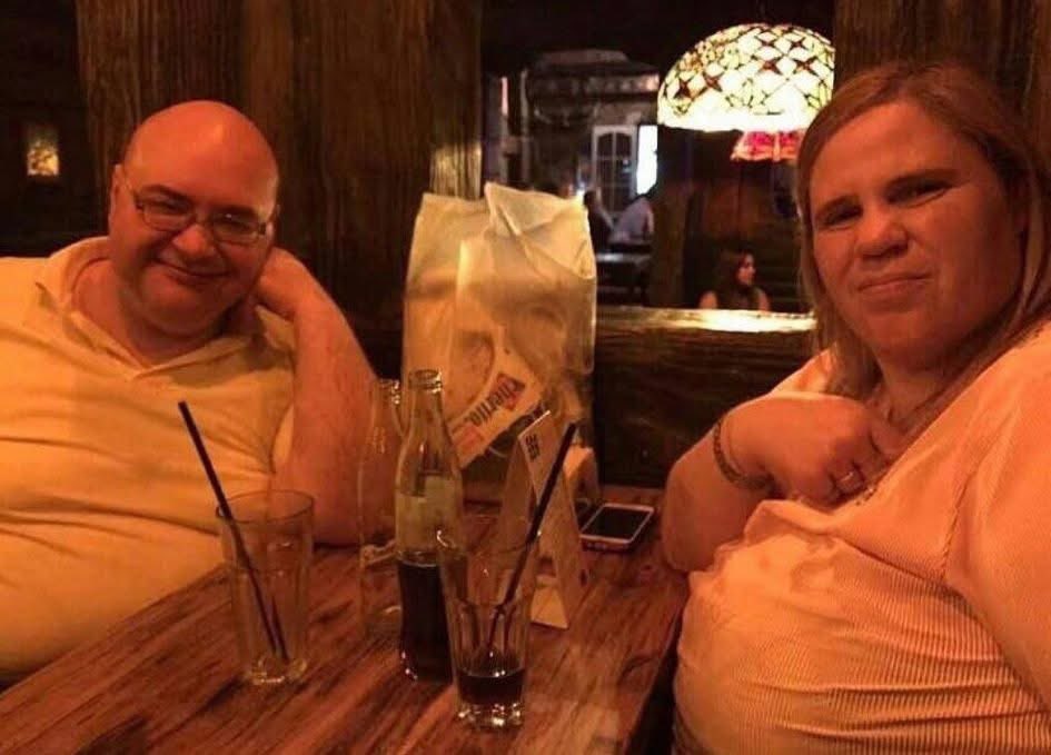 _LNX_'s tweet photo. Como dijo Roberto Galán… SE HA FORMAAAADOOOO!! UUUUNA PAREEEEJA!!

Para adelante @susanalorna y @JORGEPORCEL_JR 

@Su_Gimenez habrá dado su bendición?!?! https://t.co/R3dZmjAJvn