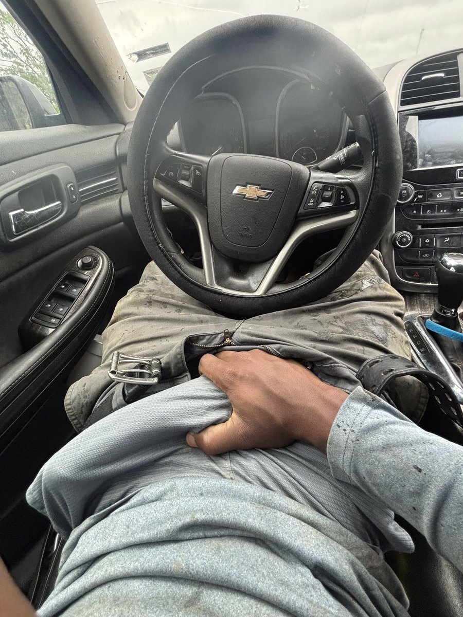 Every morning..Getting hard to hide this Mf 😈