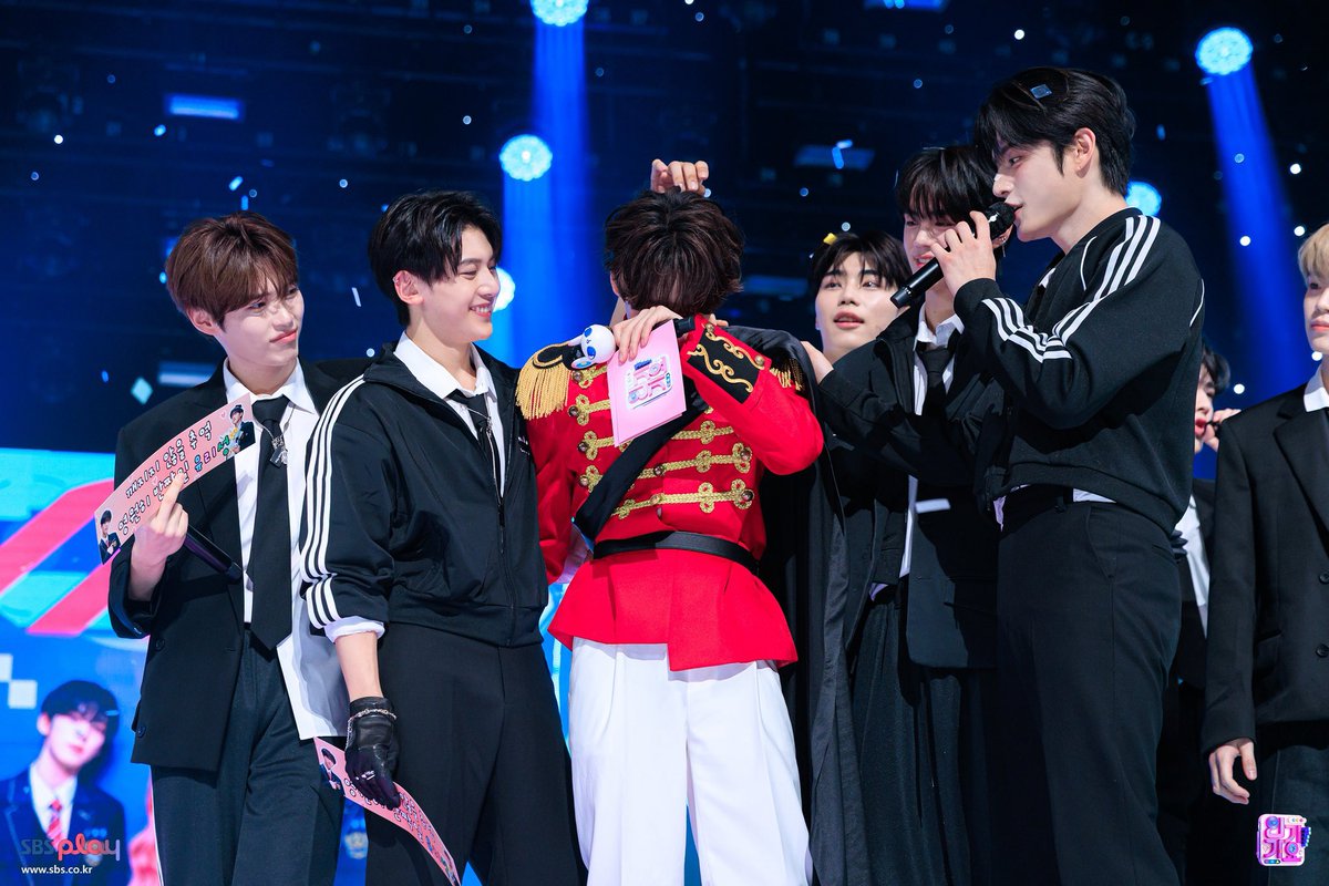 yuna_yujina's tweet photo. #2025MAMAVOTE #ZEROBASEONE https://t.co/yKhN7QYezz