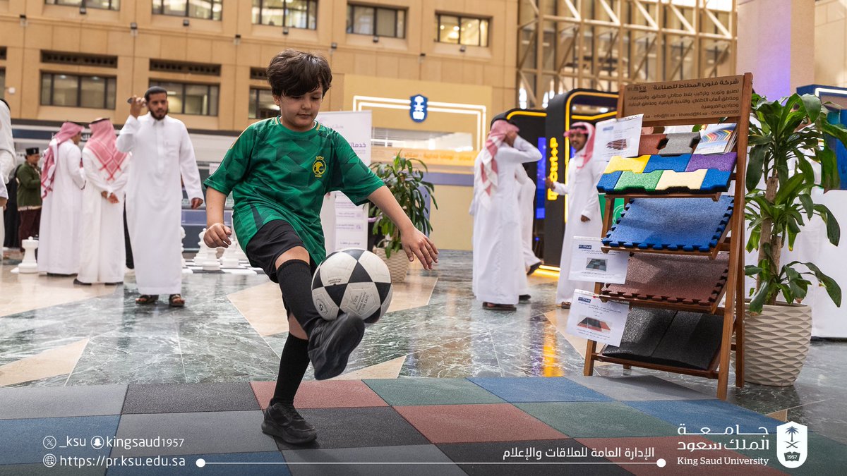 _KSU's tweet image. برعاية صاحب السمو الملكي الأمير عبدالعزيز بن تركي بن فيصل وزير الرياضة ..

 سعادة رئيس #جامعة_الملك_سعود المُكلَّف أ.د. علي بن محمد مسملي يفتتح فعاليات المؤتمر والمعرض الدولي السادس لعلوم الرياضة والنشاط البدني.