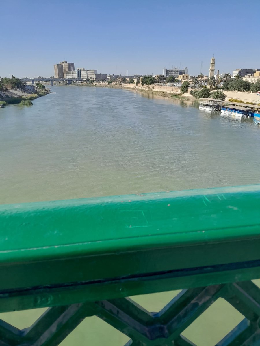 الآن 🔴
أحدث صورة اليوم لـ نهر دجلة في بغداد 

- حالياً نهر دجلة شهد ارتفاع نسبي .