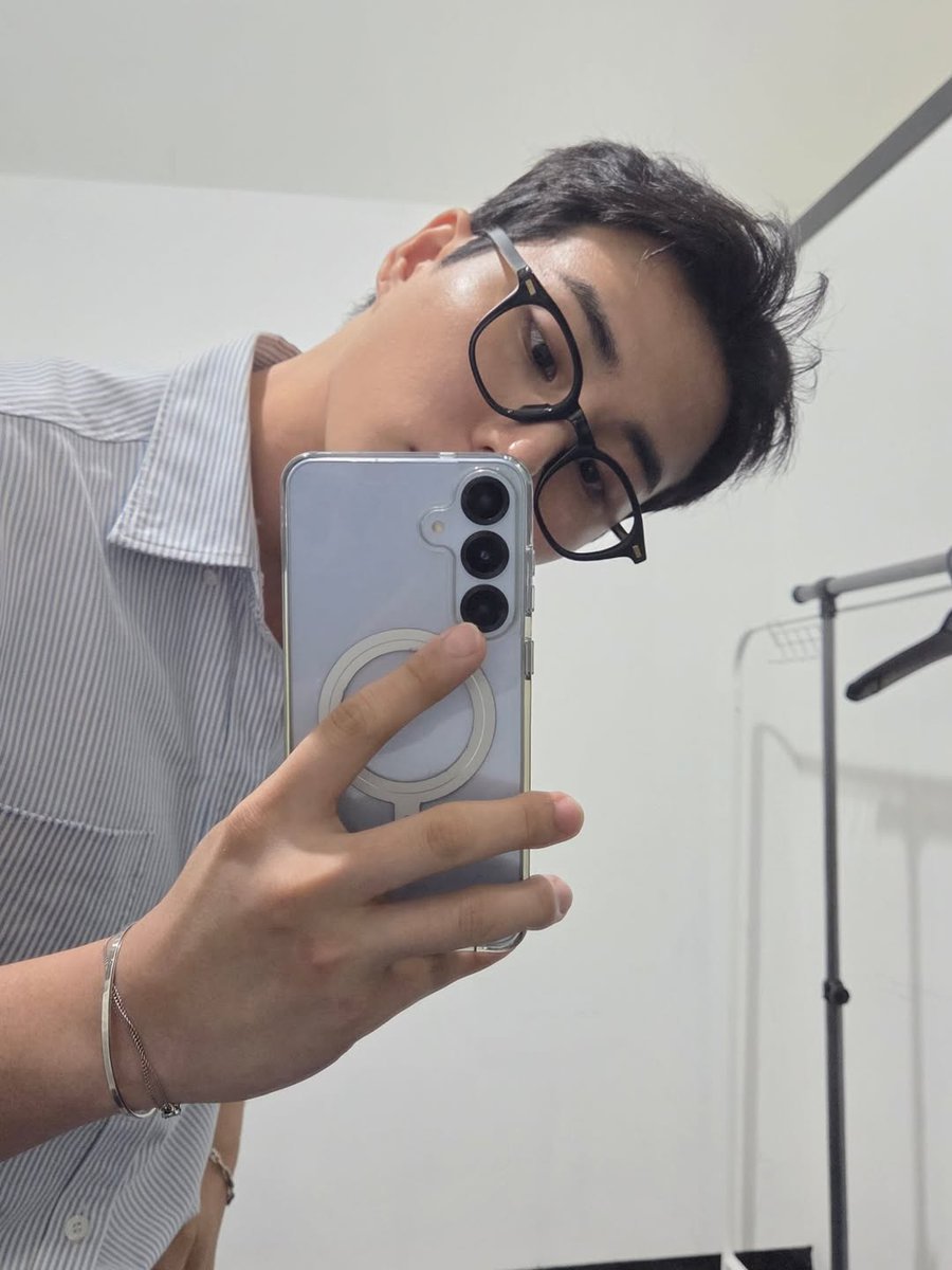 from___youngk's tweet photo. A friend I made along the way. https://t.co/5FMMay13SP