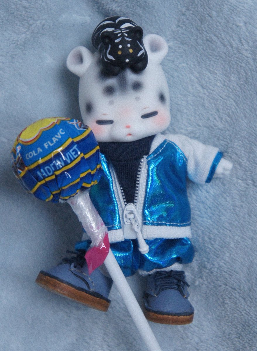 #kumukuku #쿠무쿠쿠

소소한 행복🍬

🐯 <a href="/demis_time/">데미트 DEMIT</a>