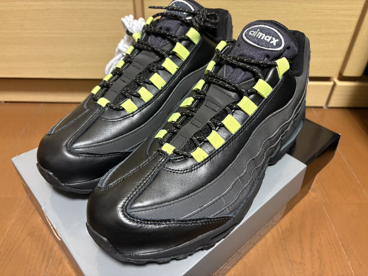 sindankic's tweet photo. 連休最終日に届きました👟
『Nike Air Max 95 OG Big Bubble "HRJK"』
いや〜これはマジでイイ✨✨
色々スニは持ってるけど、この��はこのスニばかり履いてそう🤩 https://t.co/h4zzysg5YV