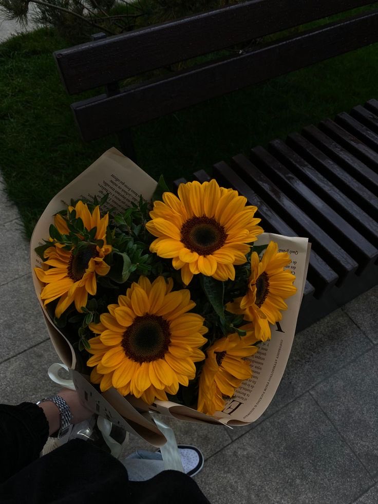 SUNFLOWER 🌻 (@sunflowerchives) on Twitter photo 