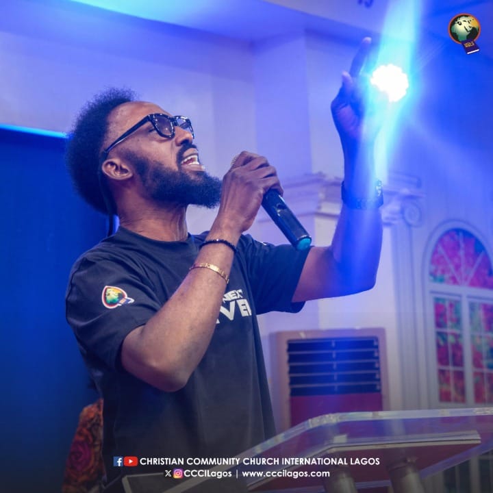 CCCILagos's tweet image. One thing we are always going to do at #ÇCCILagos is give heartfelt praise to Abba, and it is to lift holy hands to Him.

The last service was not an exception.

God bless the Impact Choir for leading us into His presence.

#praiseandworship #choirministration