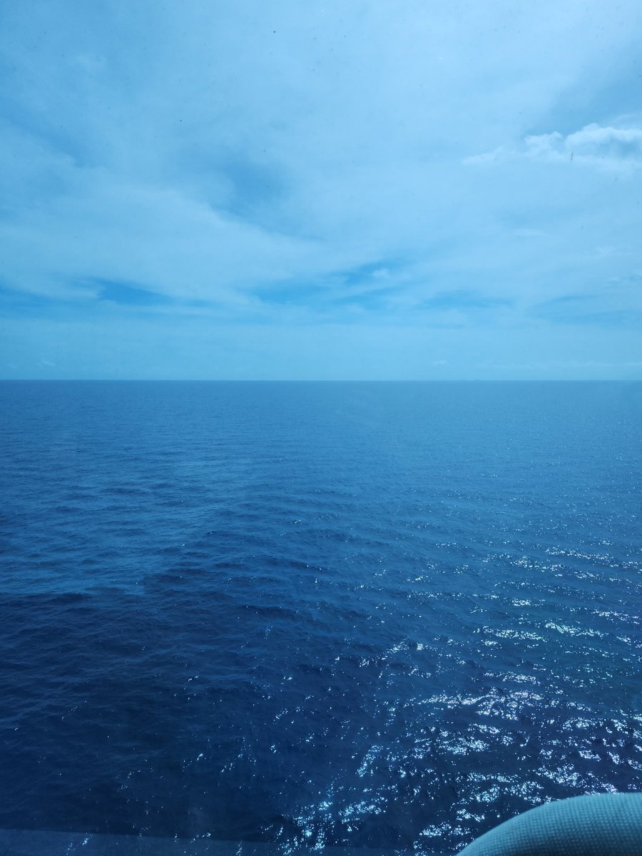 wmmorgan's tweet photo. There’s just something about the open seas https://t.co/eU1ASQcJPF