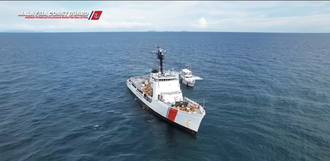 polietzz's tweet image. KM Bendahara has arrived, currently in Malaysian waters.

Sc-MMEA