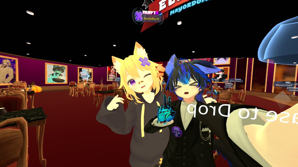 Antier fue un día de mrd Pero ayer fue un día maravilloso gracias al MM y gracias a qué me la pasé increíble con <a href="/kendomurft/">KendoMurft</a> que fue un gusto haberlo visto de vuelta y en haber conocido a la increíble <a href="/LauvikART/">💜~LauvikART~💙 Looty😼</a> es una persona increíble gracias de verdad a ambos por las fotitos🩵