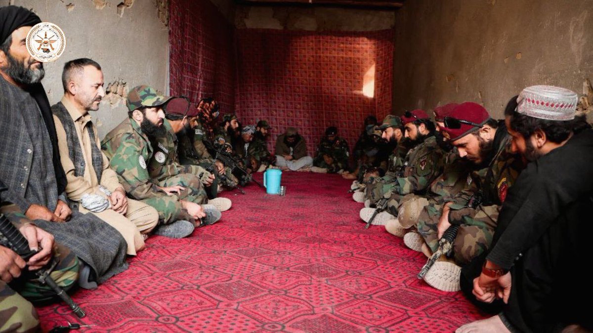 د ٢٠٩ الفتح قول اردو د روغتیایي او تخنیکي ټیمونو لخوا د شمال زون د زلزله ځپلو سره بېړنۍ مرسته وشوه

د تېرې شپې زلزلې له امله د هیواد په شمال زون کې لویې لارې بندې او ګڼ شمېر هیوادوال مو شهیدان او ټپیان شول؛ چي د ٢٠٩الفتح قول اردو مسؤلینو لخوا هیوادوالو ته…