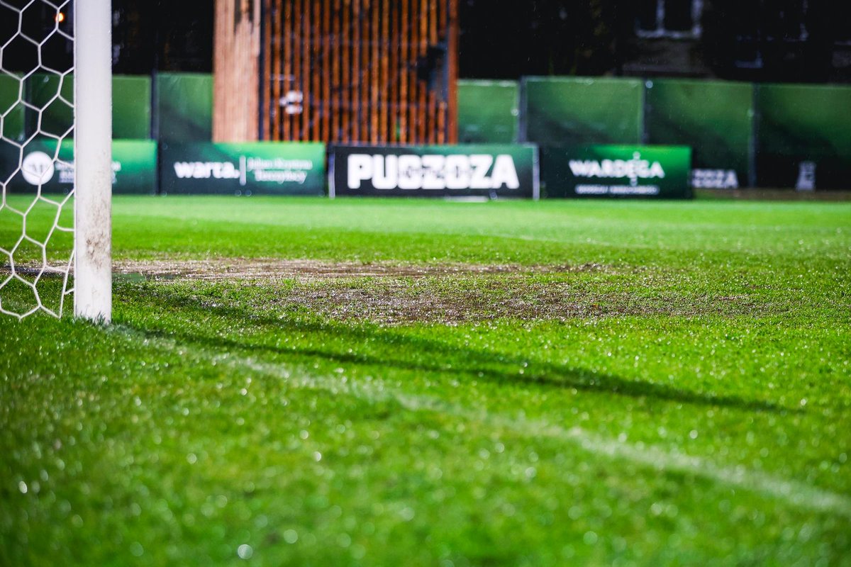 ⚠️Decyzją sędziego dzisiejszy mecz <a href="/MKSPuszcza/">MKS Puszcza Niepołomice</a> - <a href="/FksStalMielec/">FKS Stal Mielec</a> został odwołany ze względu na stan murawy spowodowany intensywnymi opadami deszczu.

Nowa data spotkania zostanie podana w późniejszym terminie.

#PUNSTM <a href="/_1liga_/">Betclic 1 Liga</a>