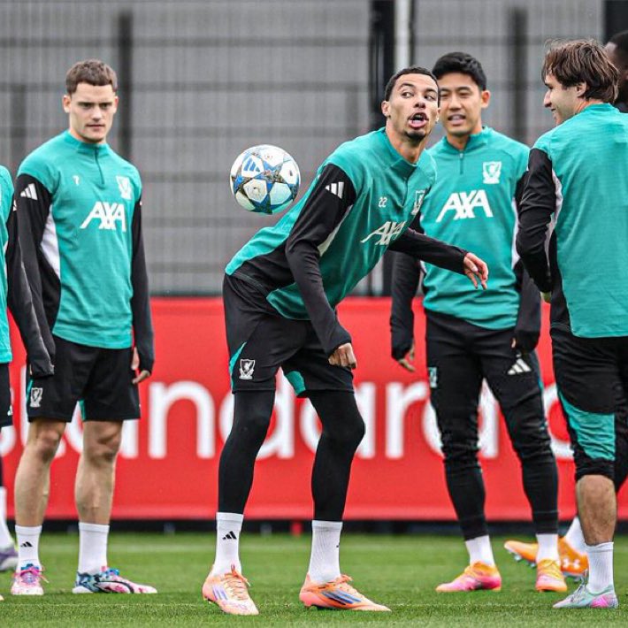 nocontextpool's tweet image. 