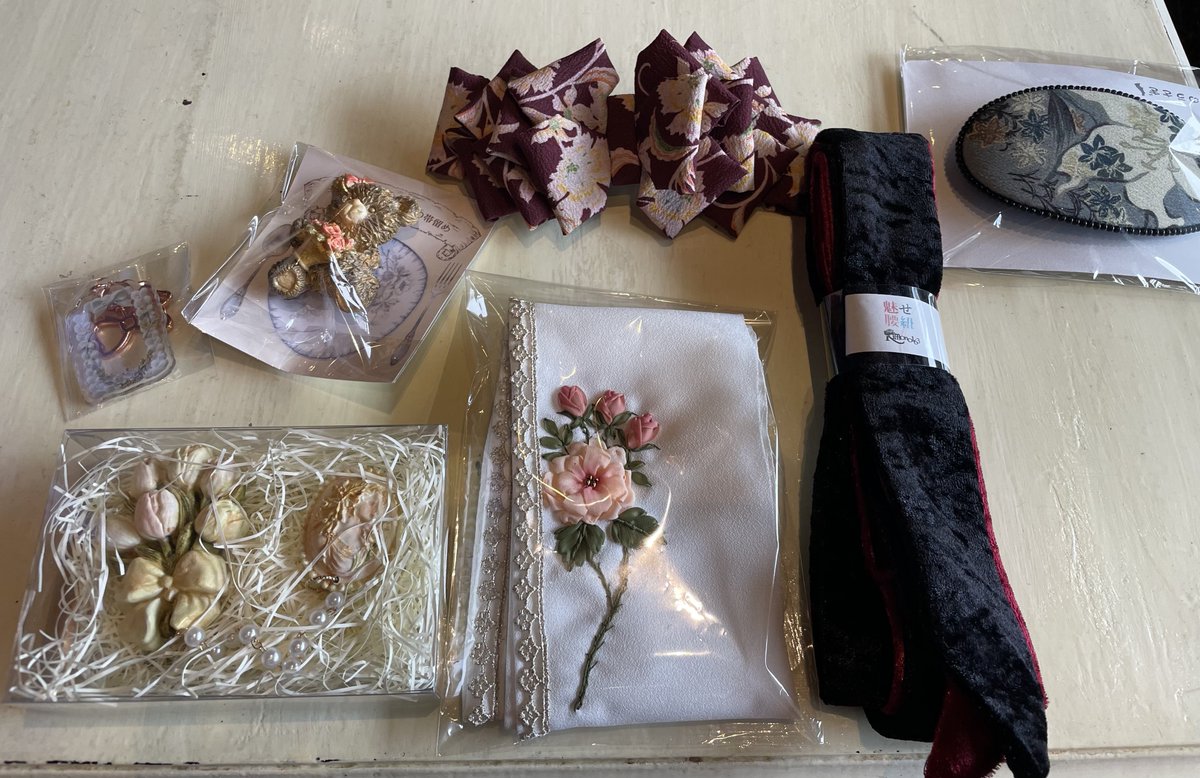 お花のハンドメイド2点 shellparts1.jpg