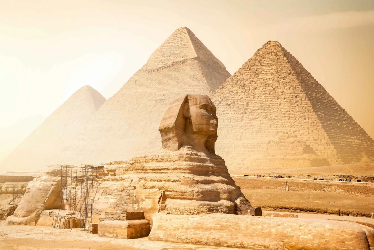 TimN23's tweet image. Researchers John West &amp;amp; Robert Schoch have dated the   Fourth Dynasty (2,500 BC) pyramids, Great Sphinx and Valley Temple of Giza at over 10,000 BC in age. They appear to be the legacy of some earlier, greater civilization.