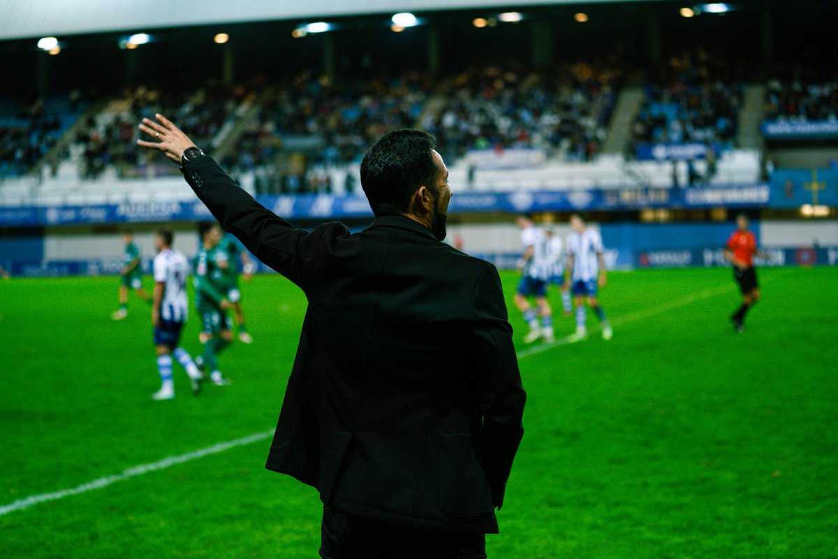 Buena victoria del equipo ayer, gracias por el apoyo al Román Suárez Puerta 👏🏻🔵⚪️⚽️