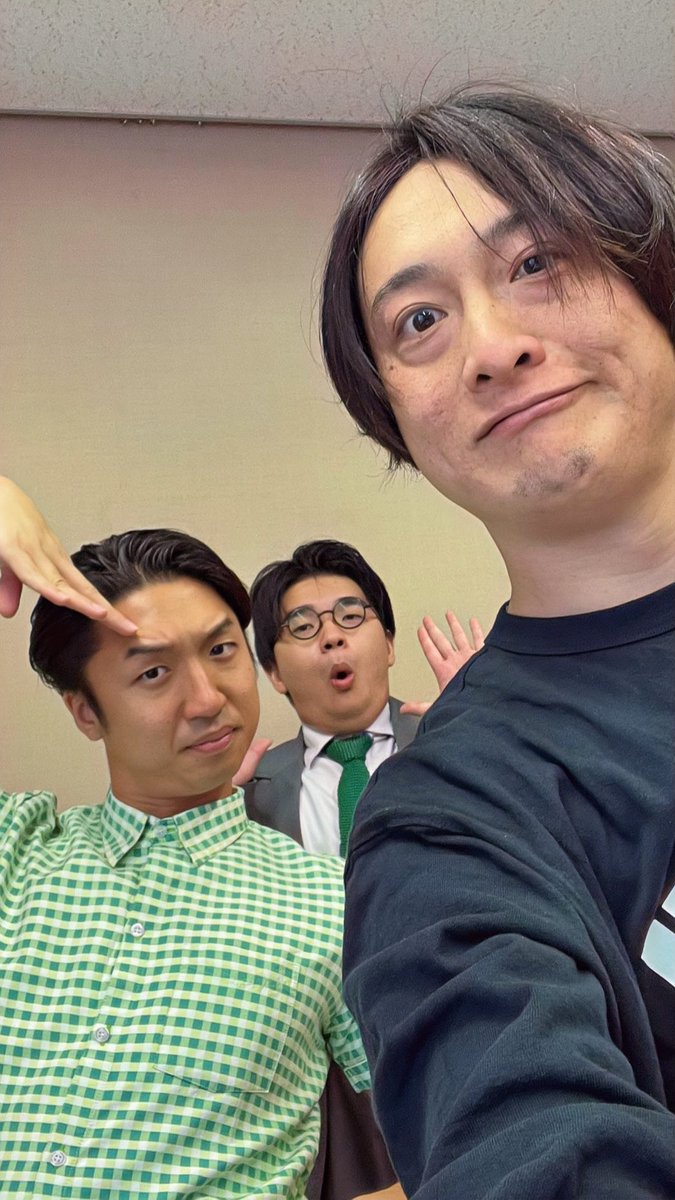 Manzai31500's tweet photo. まずはご来場くださった皆さん本当にありがとうございました！！！！！
近江学び合いステーションさんをはじめJPさんまでも本当にお世話になりました🦭🦭
#5月のアザラシ https://t.co/khsIWwWz4b