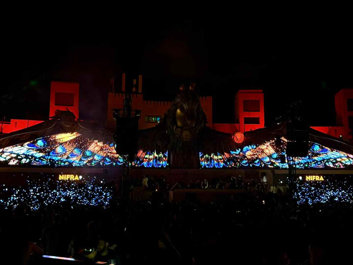 dov_wo's tweet image. 牛逼玩意RaveDAO终于要发币了，我先喊为敬

- 是个去中心化版的tomorrowland，在今年的迪拜和新加坡都办了当时最牛逼的party，是最火的side event没有之一

-…