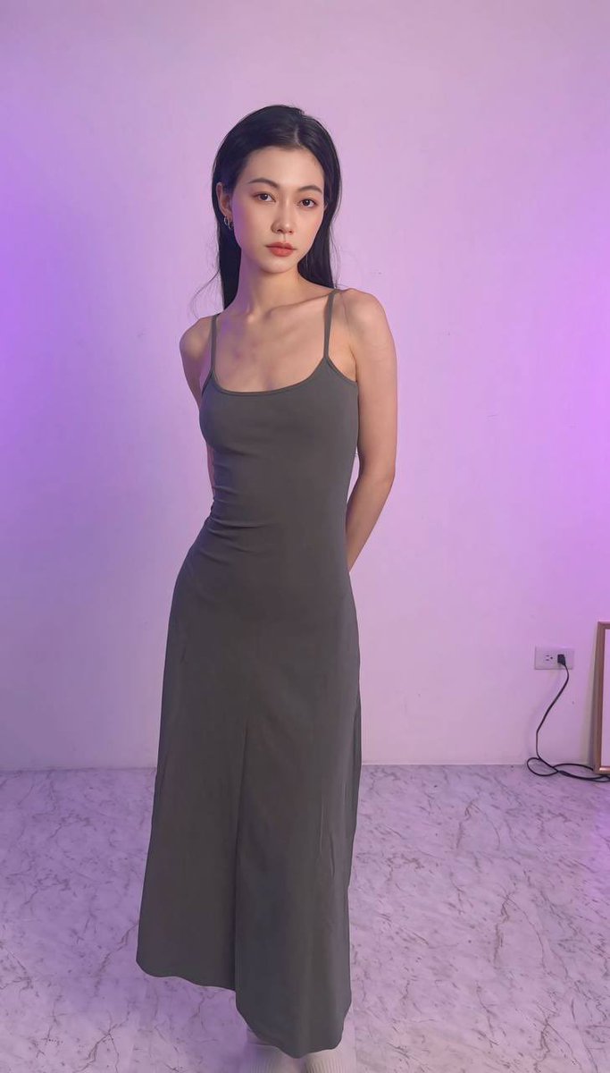 kinda miss my long hair days :( https://t.co/rGWYFCBbZC