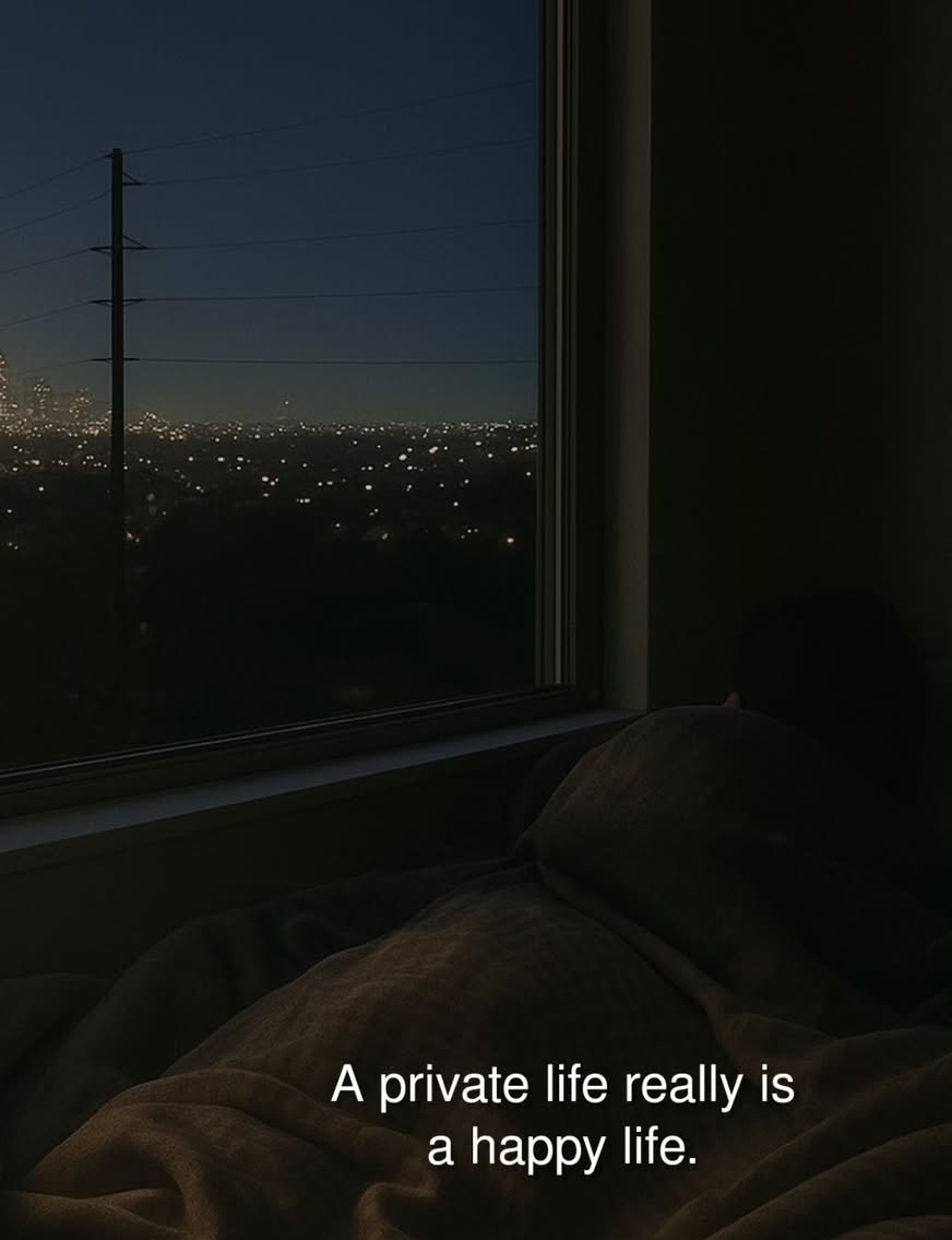 Dearme2_'s tweet image. Private life = Happy life