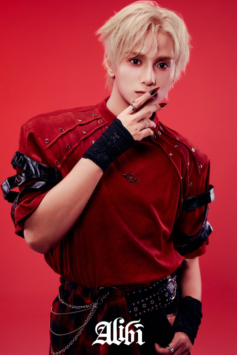 XODIACOfficial's tweet image. XODIAC 4TH SINGLE ALBUM - &amp;lt; Alibi &amp;gt;

CONCEPT PHOTO Blaze ver.
#ZAYYAN #자얀

ALBUM &amp;amp; MV RELEASE
☾ 2025.11.11 6PM (KST)

#XODIAC #소디엑
#Alibi #알리바이