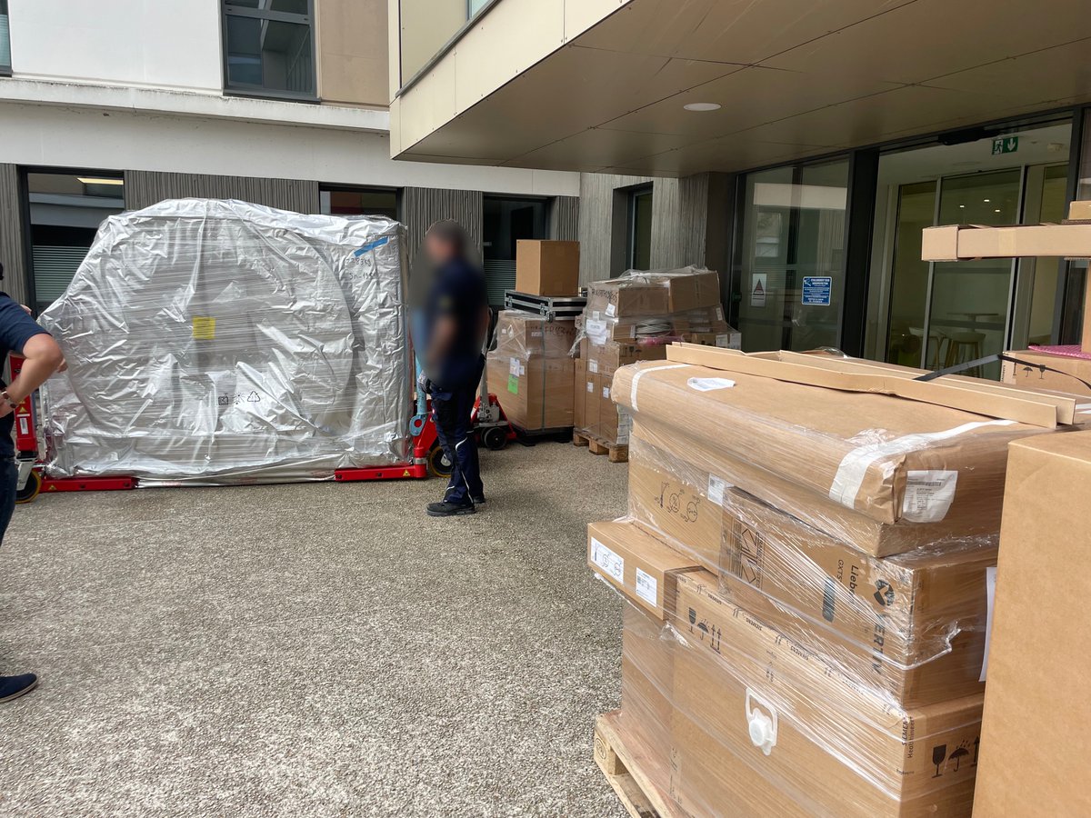 ChiElbeufLouv's tweet image. 🩺 Nouveau #scanner dernière génération au CHI Elbeuf-Louviers-Val de Reuil : coupes 0,5 mm, images en 5 s, – de produit de contraste, dose maîtrisée, tunnel 82 cm. 
Imagerie publique de pointe, sans dépassement honoraires. 
RDV sous 1–2 semaines : 02 32 96 36 41.