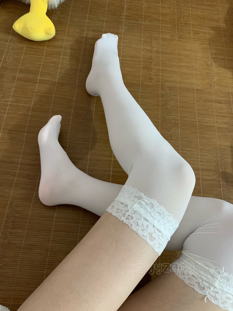 黄推福利内容 - 一叶知秋刀鱼的精彩图片 福利姬一叶知秋刀鱼分享的黄推图片2 - 网红私拍内容