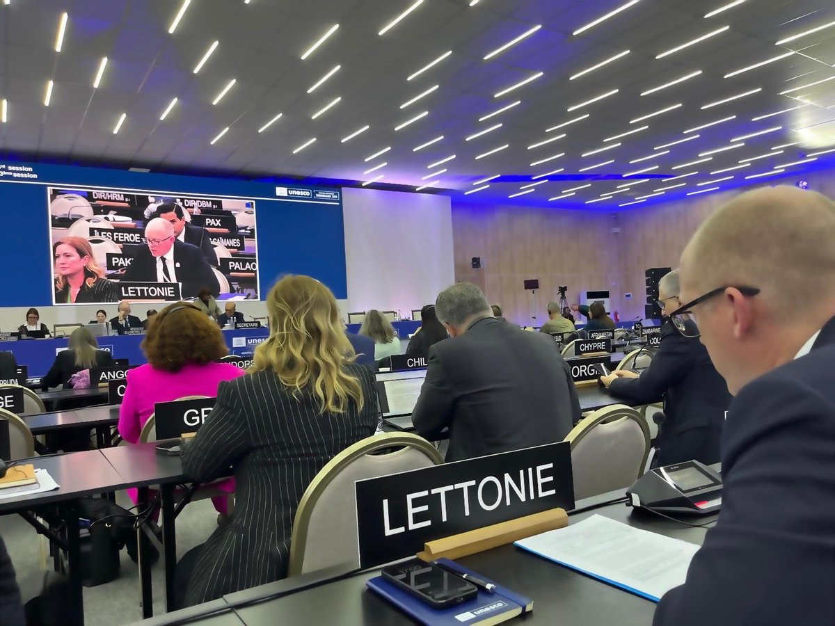 #UNESCOGC in #Samarkand adopts the resolution on UNESCO’s Emergency assistance programme for Ukraine 🇺🇦

Latvia 🇱🇻 strongly supports the efforts of <a href="/UNESCO/">UNESCO 🏛️ #Education #Sciences #Culture 🇺🇳</a> Secreatriat and the UNESCO Anyenna in Kyiv to ensure the continued implementation of UNESCO’s support for Ukraine.