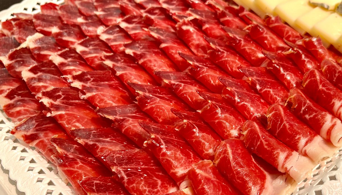 Cómo conservar los loncheados de #jamón y mantener su sabor elpaladar.es/es/blog/como-c…