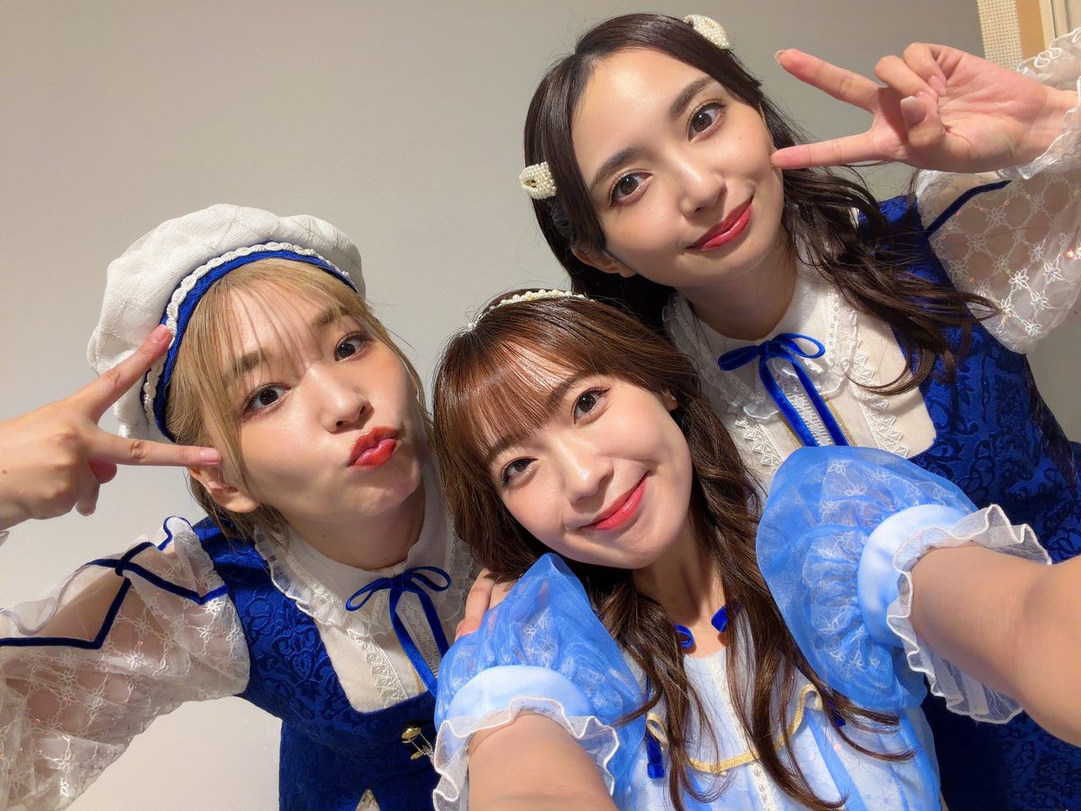 Aqoursでいる時はいつまでも
末っ子なのでお姉ちゃん達に挟まれて
ご満悦ですっ。
#じもあい2025_Day3
#lovelive #Aqours