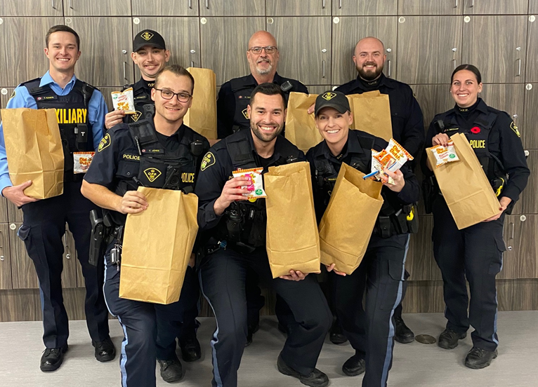 OPP_WR's tweet photo. #HuronOPP officers were out in full force during #Halloween2025 festivities in #Huroncounty
They handed out hundreds of goodies in various communities to great kids with awesome costumes!
#OPP #CommunityEngagement @GoderichTourism @SouthHuron @ACWTownship #huroneast #howick #bluewater @CentralHuron @morristurnberry #northhuron #FootPatrolling #Halloween ^cs.