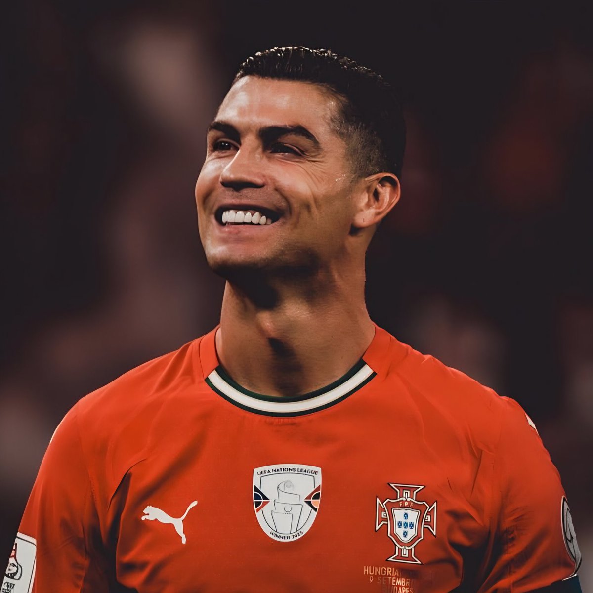 🚨🚨🚨

هل تخيّلت اعتزالك كرة القدم؟؟؟

🗣️ الاسطورة كريستيانو:

" نعم، ربما سأبكي".

😢😢😢😢😢