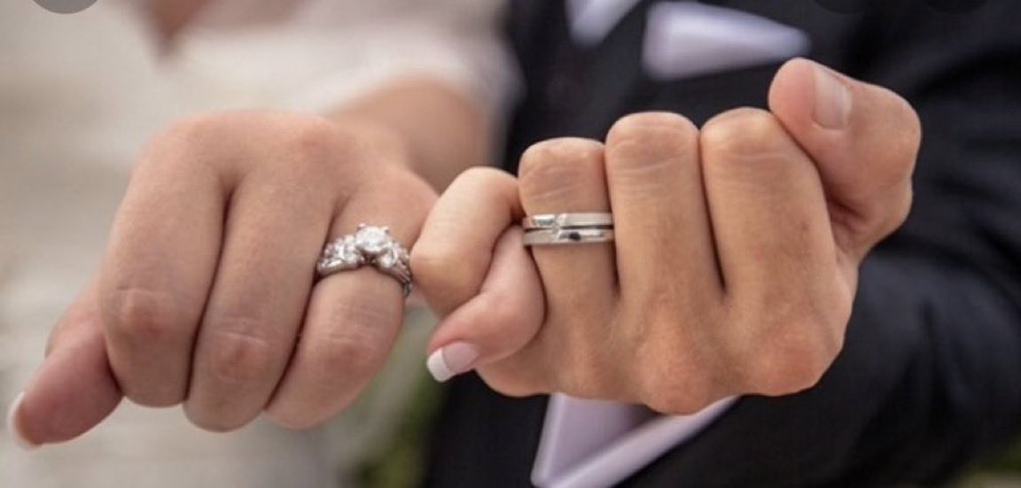 Dr_mahaalnemer's tweet image. مُقبِلة على الزواج
 
✅ فحص الصحة العامه-فقر الدم،فيتامين د/ب١٢

✅راجعي طبيبة نساء لمناقشة موانع الحمل ٣-٤ اشهر قبل الزواج

✅ أخذ تطعيمه فيروسHPV للحمايه من سرطان عنق الرحم والثآليل(الأفضل ٦أشهر قبل الزواج)

✅ أخذ دورات في الحياة الزوجية وفن التعامل وحل النزاع والاختلاف…